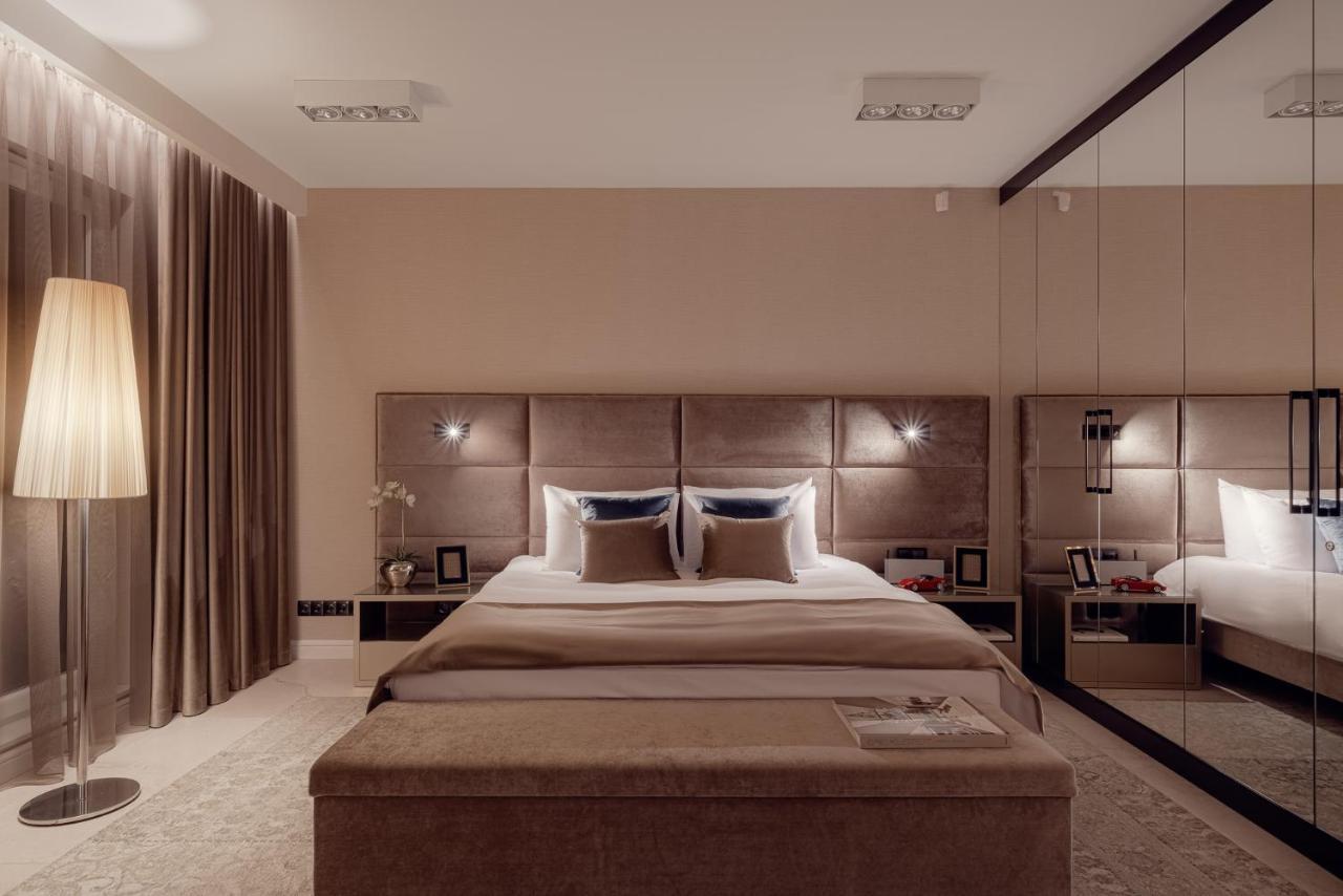 One Luxury