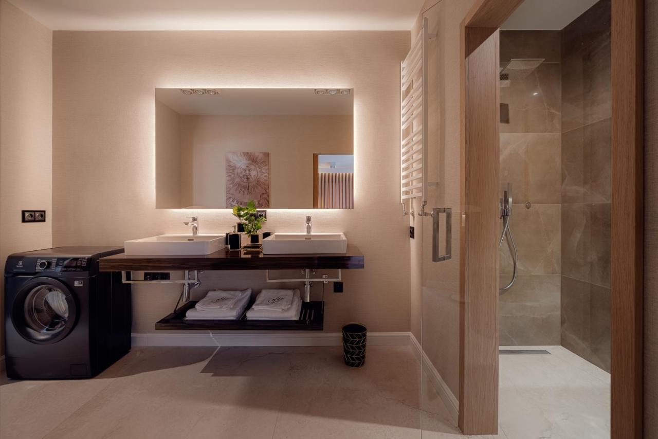 Apartment One Luxury *