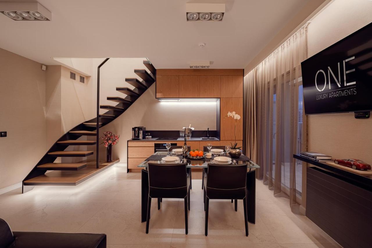 One Luxury Apartment *